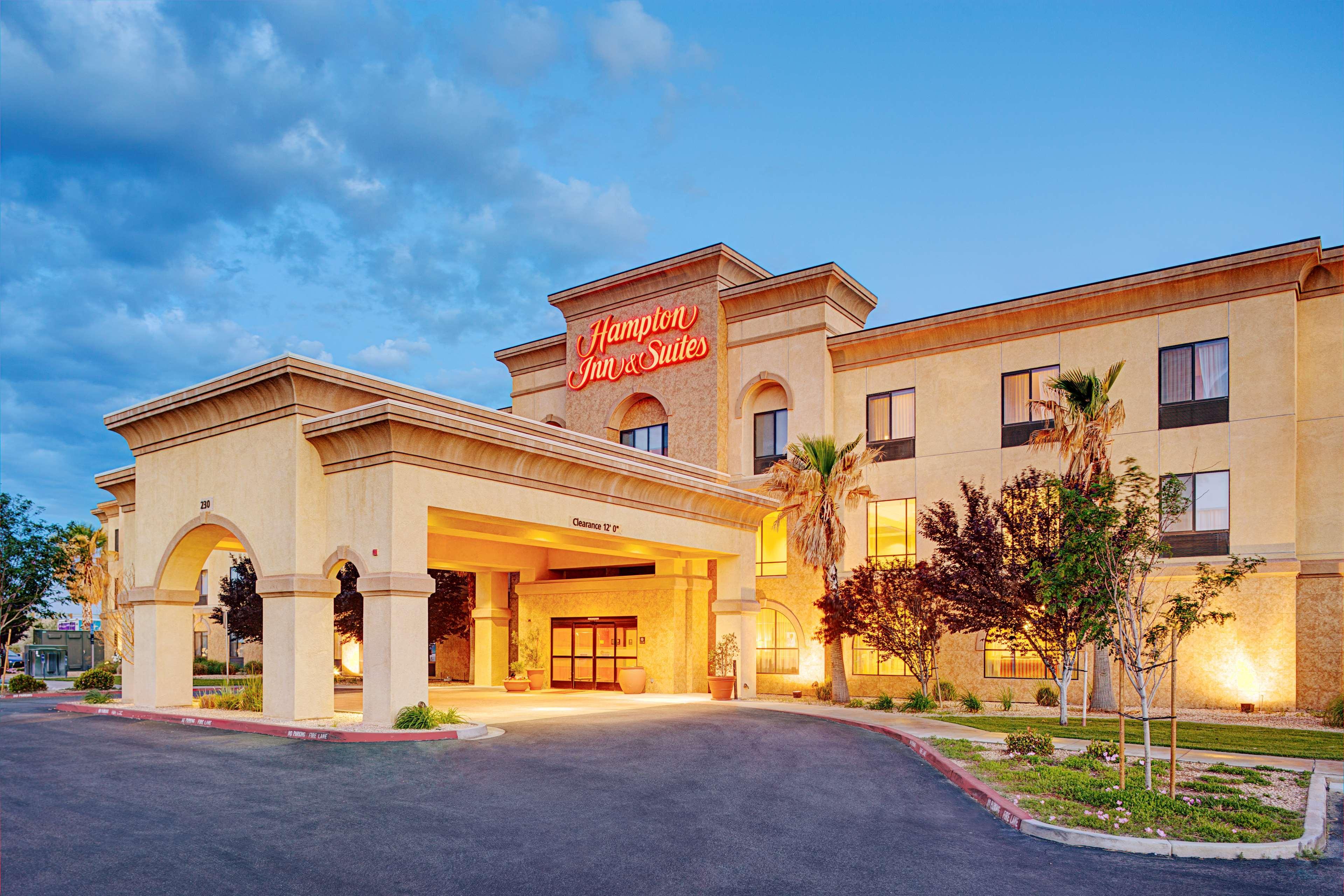 Hampton Inn & Suites Lancaster Exterior foto